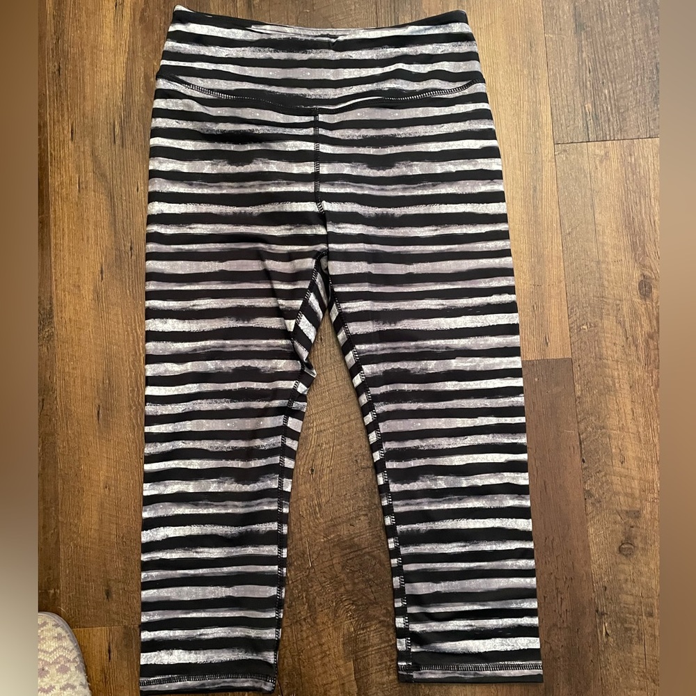 Striped leggings